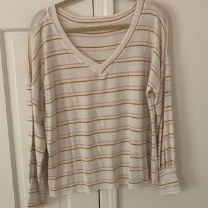 Pink Lily size small v neck tunic top